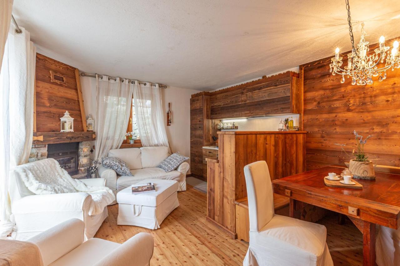 L'Atelier Du Temps - Le Petit Refuge Appartement Cogne Exterior foto