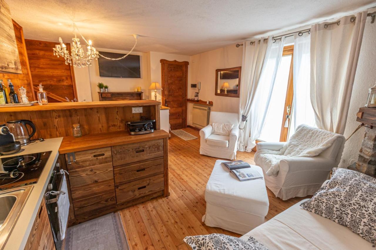 L'Atelier Du Temps - Le Petit Refuge Appartement Cogne Exterior foto